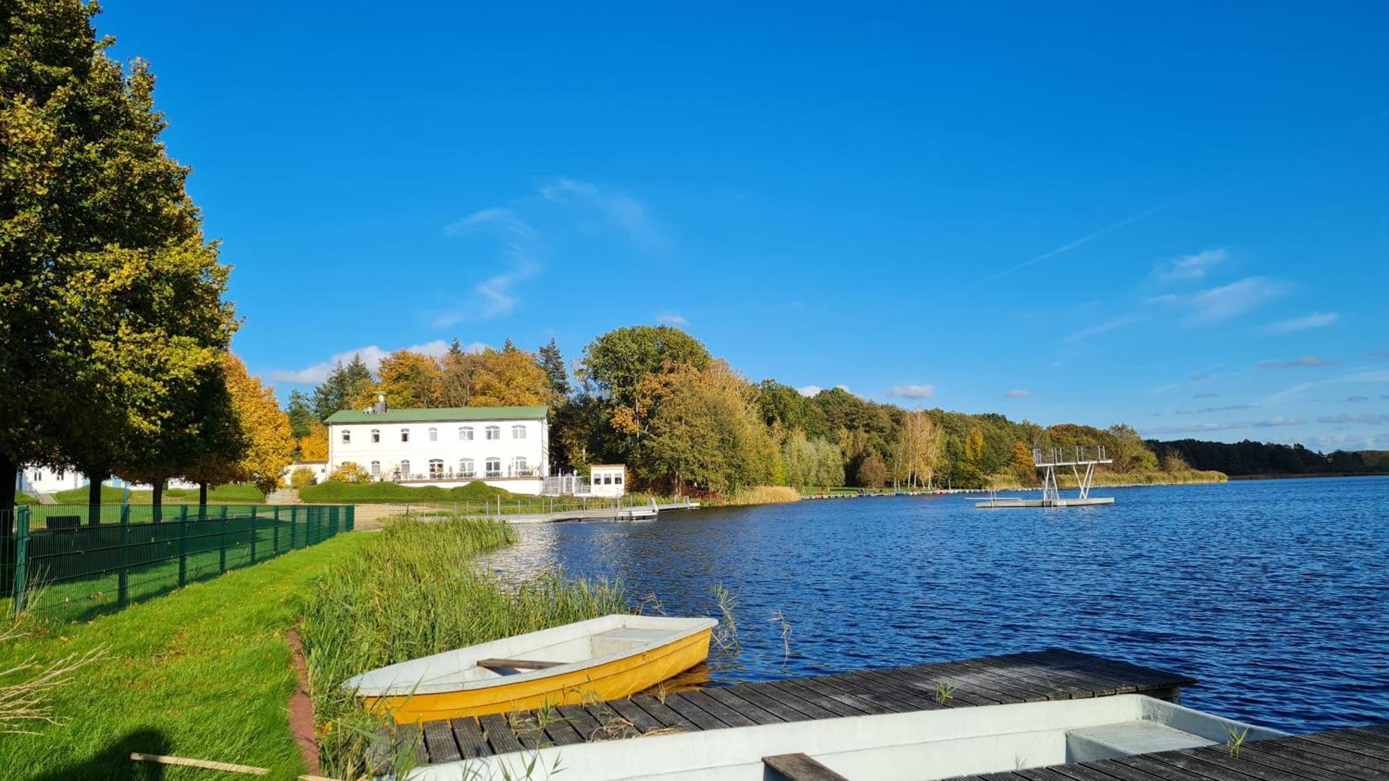 Hotel & Restaurant Haus Am See Locknitz Dış mekan fotoğraf