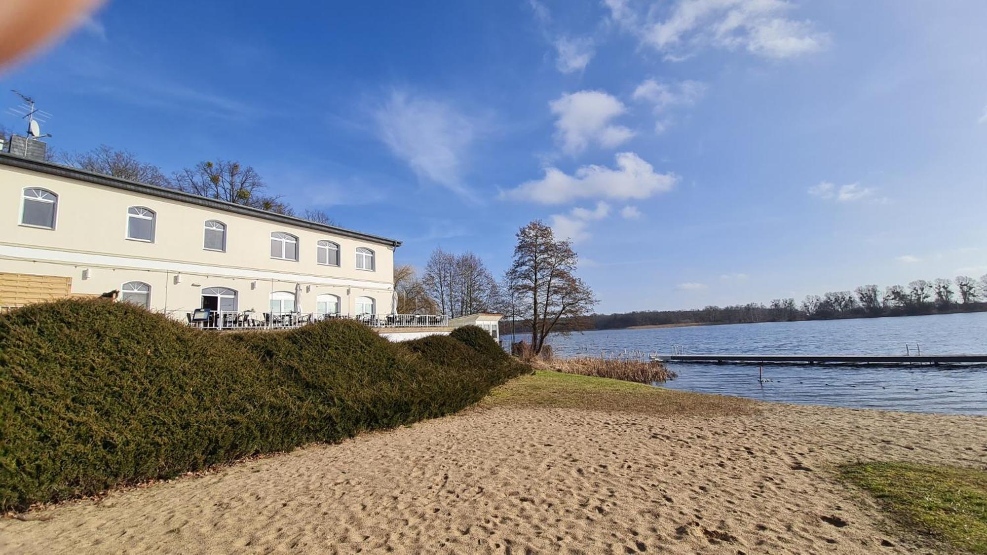 Hotel & Restaurant Haus Am See Locknitz Dış mekan fotoğraf