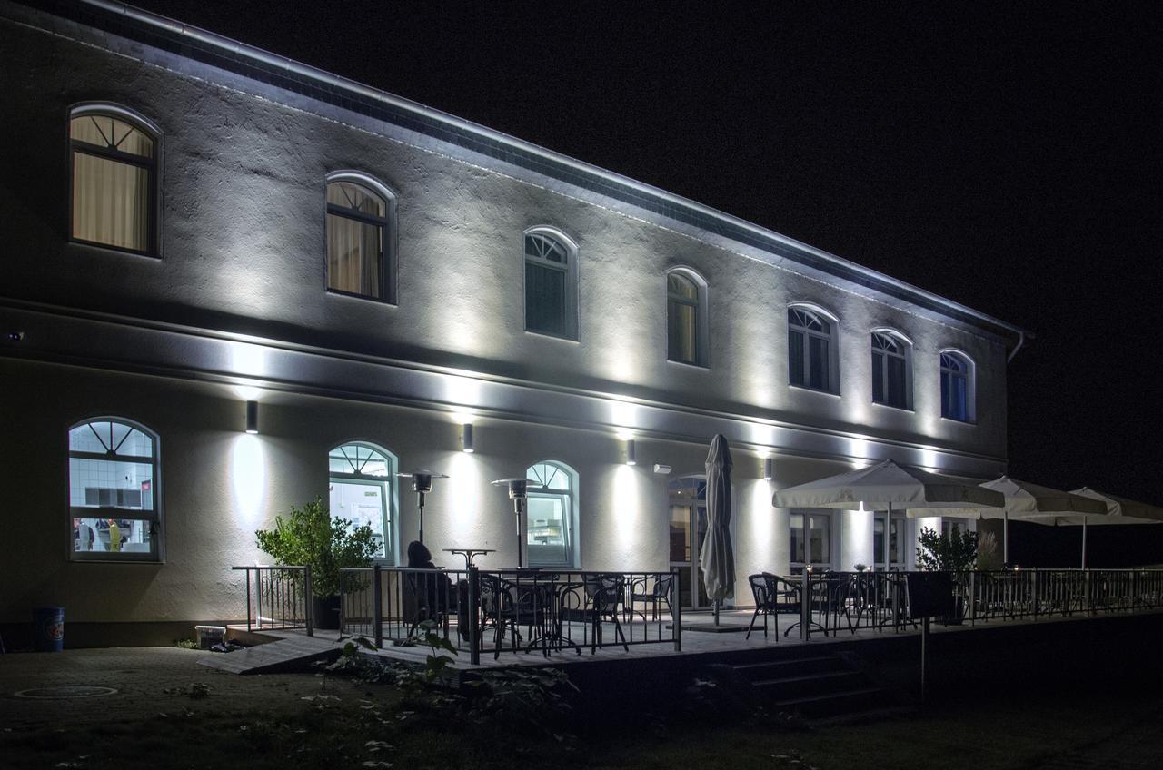 Hotel & Restaurant Haus Am See Locknitz Dış mekan fotoğraf